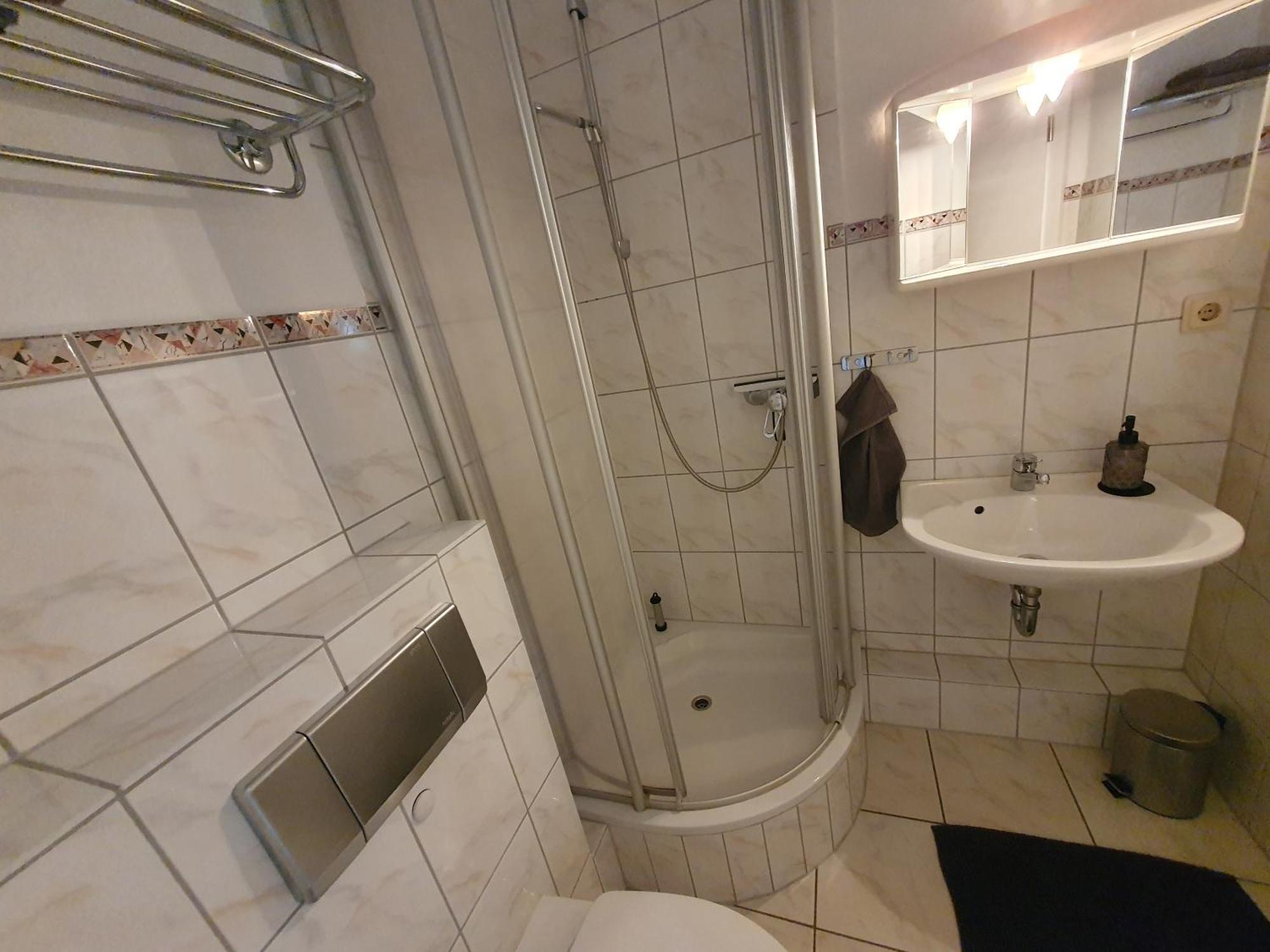 Neumuehler Hof- Ferienwohnung "Thomas" 3 Zimmer,3 Baeder Mit Dusche, Kostenfreie Parkplaetze Vor Dem Haus Schwerin  Zewnętrze zdjęcie