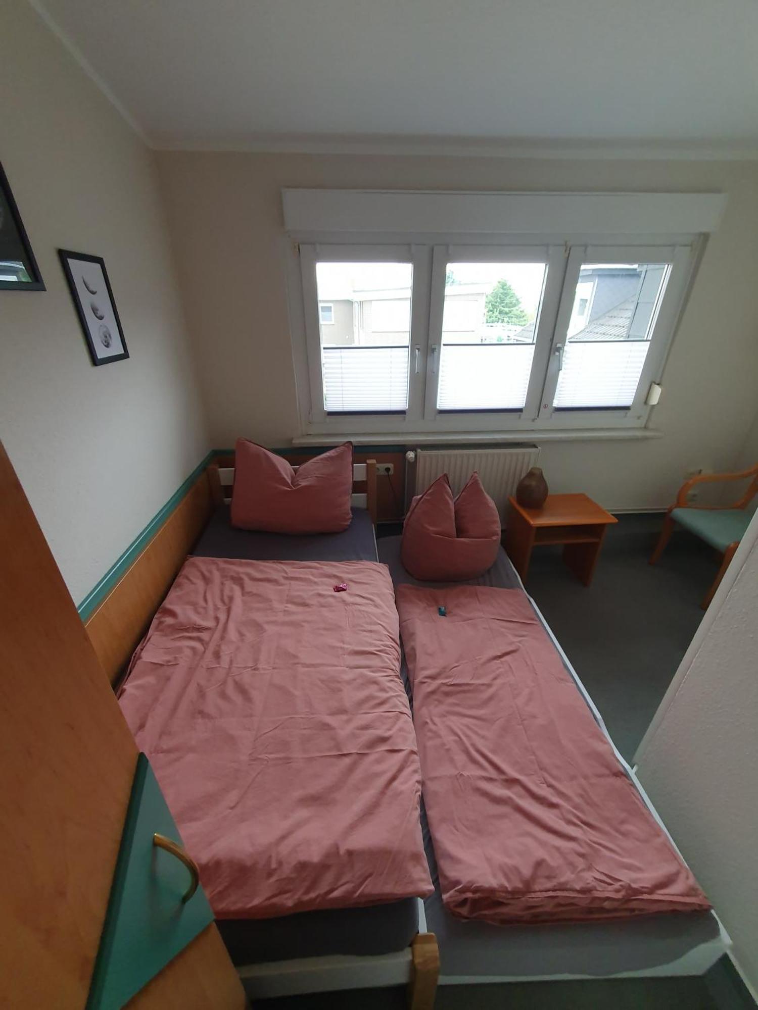 Neumuehler Hof- Ferienwohnung "Thomas" 3 Zimmer,3 Baeder Mit Dusche, Kostenfreie Parkplaetze Vor Dem Haus Schwerin  Zewnętrze zdjęcie